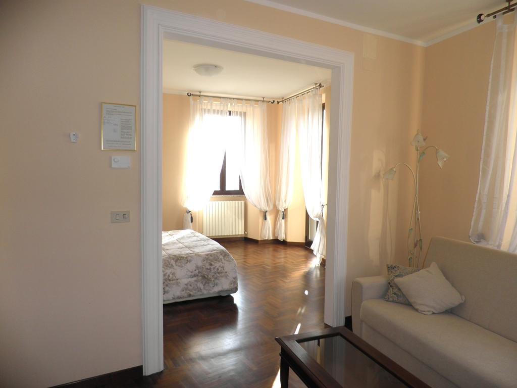 Hotel Piazza Degli Angeli Assisi Zimmer foto