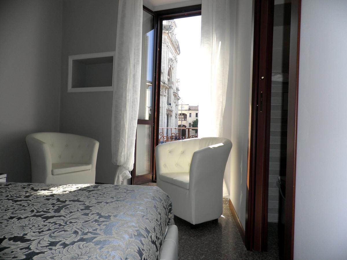 Hotel Piazza Degli Angeli Assisi Exterior foto
